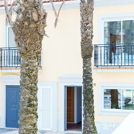 Δωμάτια σε οικογενειακή κατοικία T3 Terraco E Piscina Del Rey Obidos C14