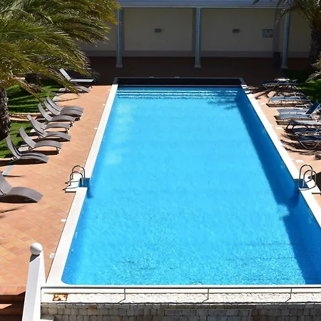 T3 Terraco E Piscina Del Rey Obidos C14