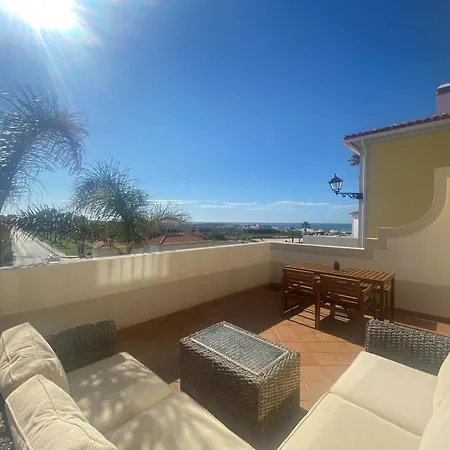 Δωμάτια σε οικογενειακή κατοικία T3 Terraco E Piscina Del Rey Obidos C14